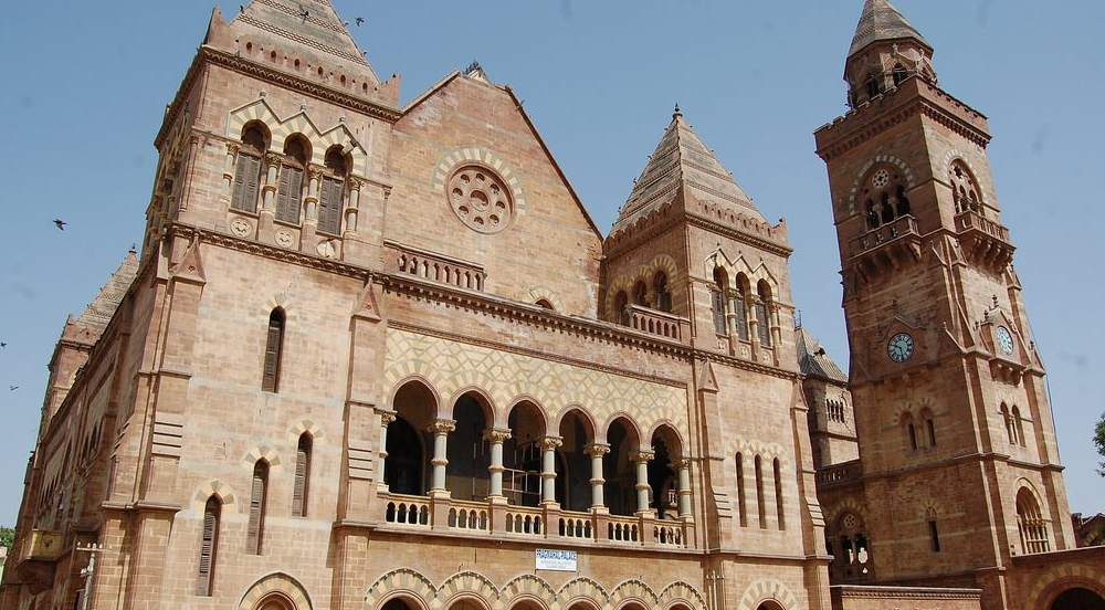 Prag Mahal Palace, Kachchh (Kutch), Gujarat - Vushii.com Prag Mahal Palace, Kachchh (Kutch), Gujarat - Vushii.com